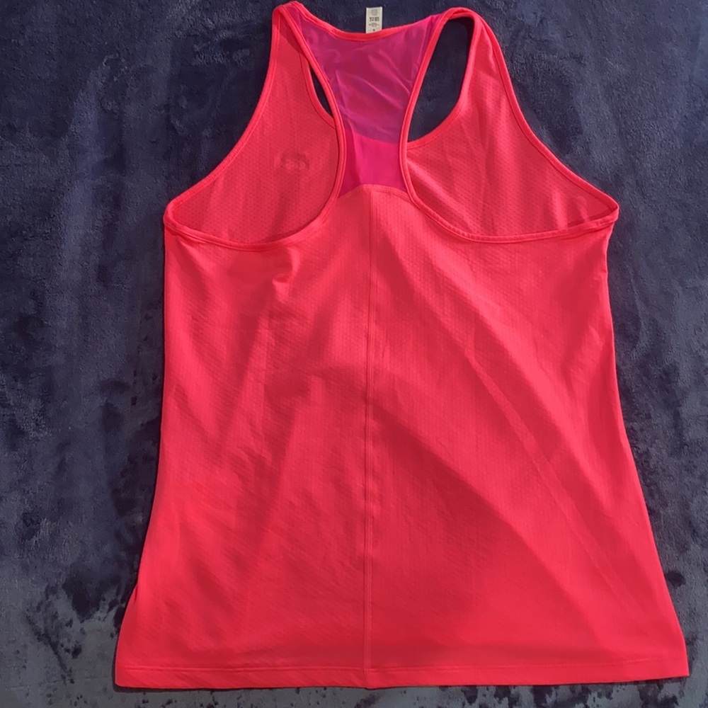 Workout Tank Top - Picture 2 of 3